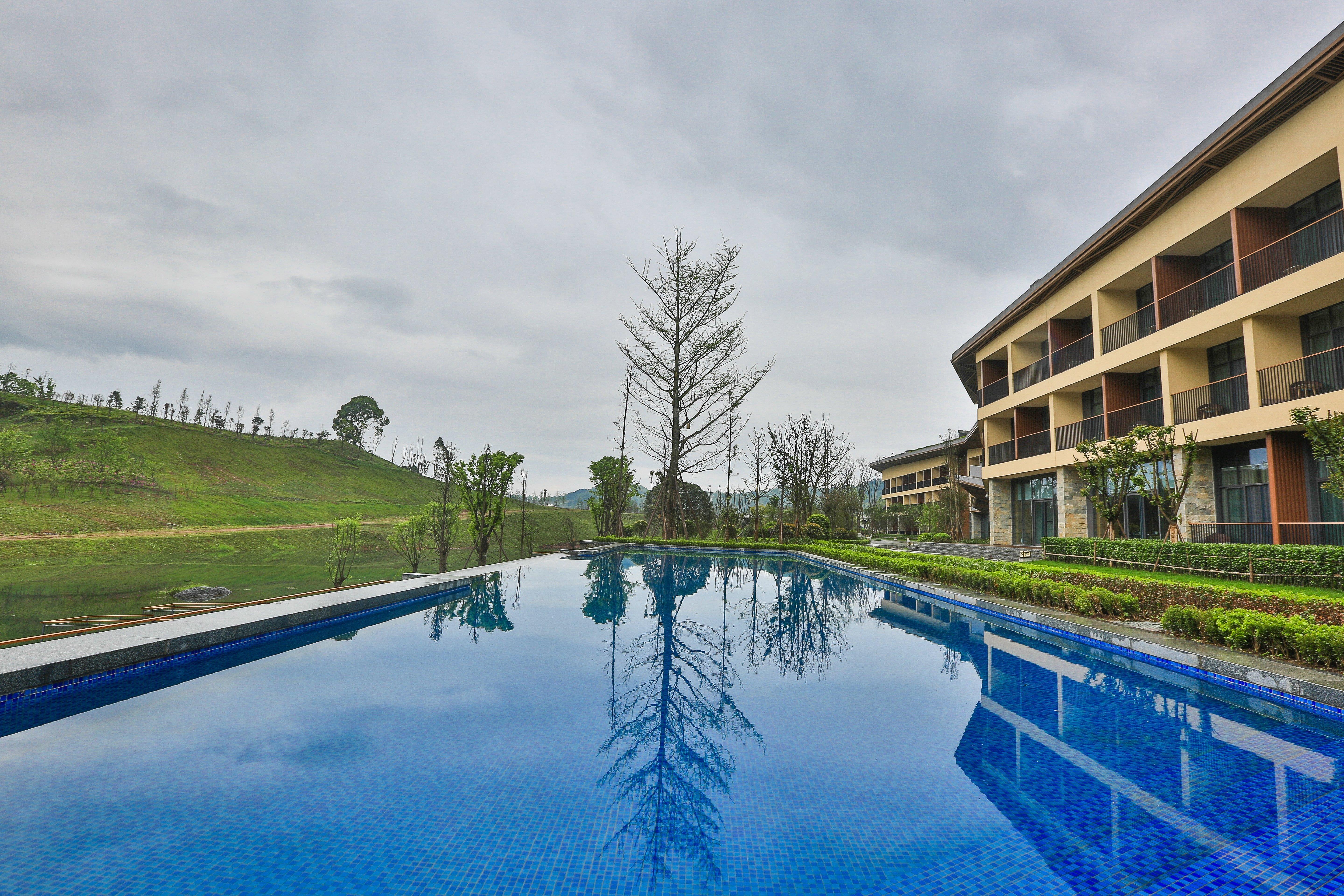 Holiday Inn Express Emei Mountain, An Ihg Hotel Emeishan Exterior photo